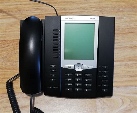 Aastra 6775 High-End Systemtelefon für die OpenCom 100 und OpenCom 1000 ...