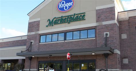 White Lake: Kroger Marketplace opens