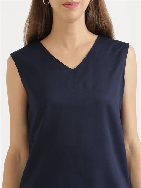Women Navy Blue V-Neck Sleeveless Top