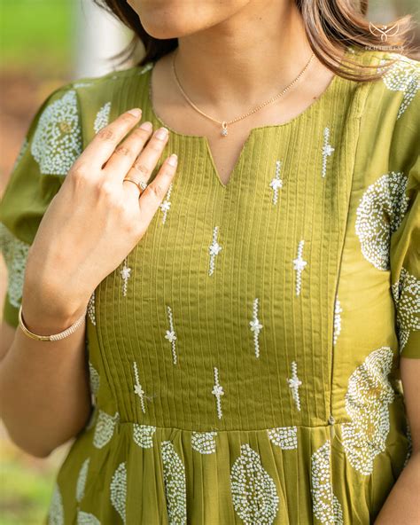 Egin Maternity Dress – The Maternity Store by Preethiwear