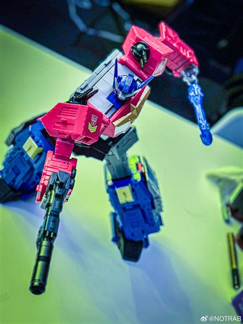 Transformers Age Of The Primes Titan Class Star Optimus Prime New Images - Transformers News ... - age of the primes nexus prime