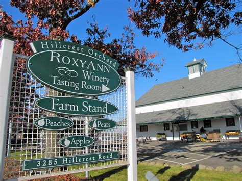 The Oregon Winery Review: Christmas Season at Roxyann Winery - Medford ...