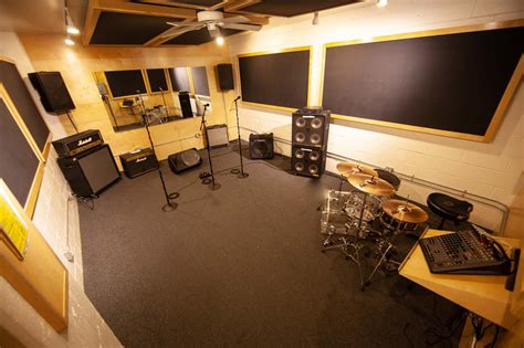 Standard Studio A – SMASH STUDIOS