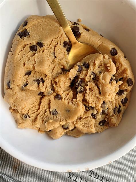 Healthy Edible Cookie Dough | Eating raw cookie dough, Edible cookies, Healthy cookie dough