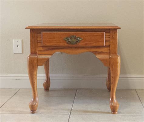 Solid Oak End Table | DEGFURNITUREDESIGNS on Etsy