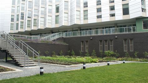 Mercer Court Apartments - University of Washington - Mutual Materials