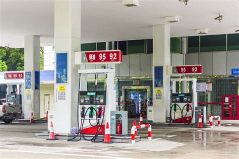 今日油价消息：今天4月28日，加油站调整后92、95汽油的最新限价_铁甲工程机械网