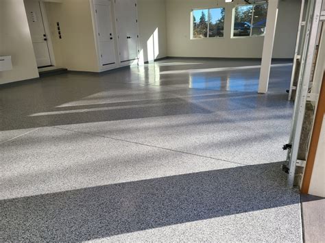 One Day Garage Floors: Are They Better? - Seattle Surfaces