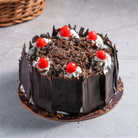 Buy Black Forest Cake in Egg and Eggless Online | Flurys