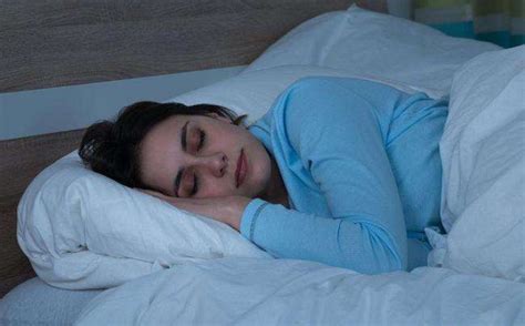晚上睡觉总是做梦，是怎么回事？对身体有没有伤害？_症状_影响_人体