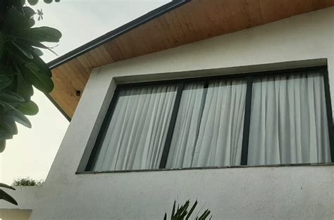 Four Corner Windows