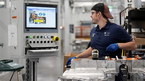 107174814-16729558332022-10-19t213734z_1657321783_rc2d4x97dv5r_rtrmadp ...