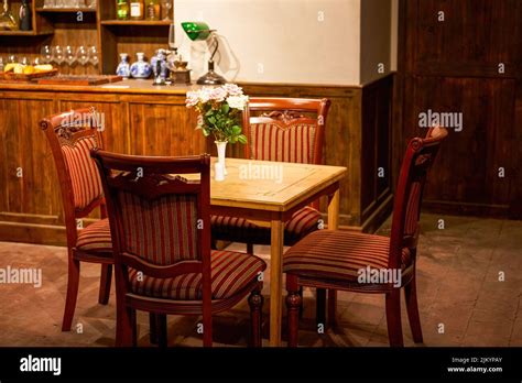 Restaurant Table Layout 的图像结果