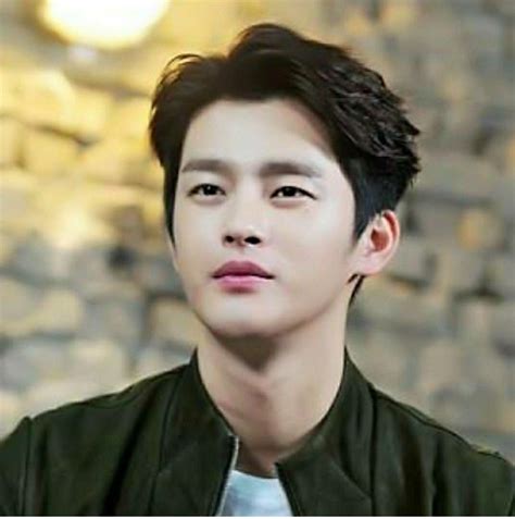 Seo In Guk / Seo In-guk Biography - Facts, Childhood, Family Life ...
