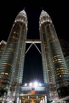 bid malaysia lights klcc kuala lumpur building malaysia photo free bid malaysia lights klcc kuala lumpur building malaysia photo free