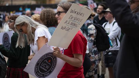 Boulder council OKs $15.57 minimum wage for 2025, below Denver