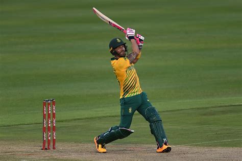 R Ashwin expects a bidding war for Faf du Plessis