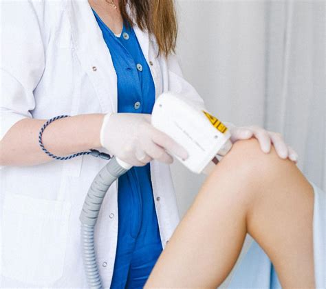 Relieve Pain with Stem Cell Therapy for Knees! - Total Stem Cell