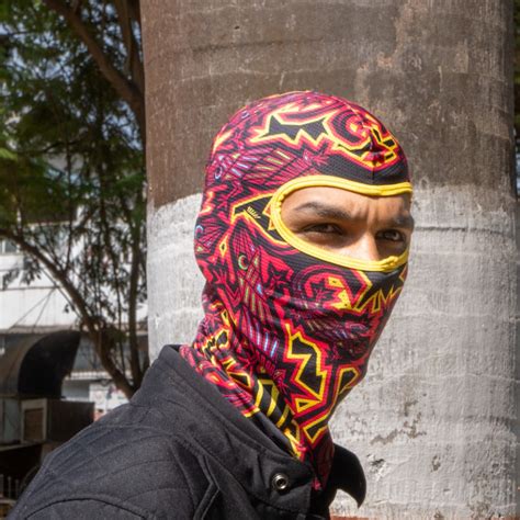 Tiivra Chameleon Balaclava (Red)– Moto Central