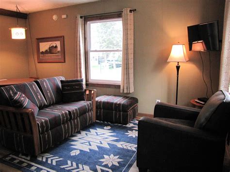 Lake Wisconsin Cabins | Poynette Resort
