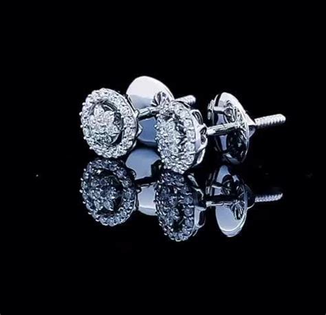 Men’s 14K Gold Stud with 3ct Lab Diamond | SolitaireMart