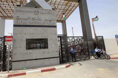 Rafah Border crossing reopened for 2 days for Palestinian Pilgrims ...