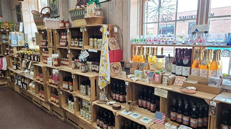 MCCUTCHEON'S APPLE PRODUCTS - Frederick MD - Hours, Directions, Reviews ...