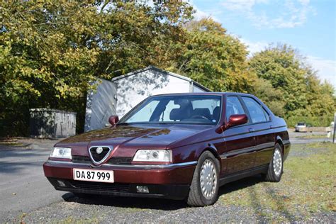 Czerwona, Alfa Romeo 164, Sedan