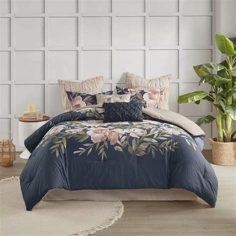 Madison Park Maia 8-Piece Floral Cotton Comforter Set with Throw Pillows