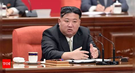 North Korea's Kim Jong Un oversees test-firing of submarine-launched ...