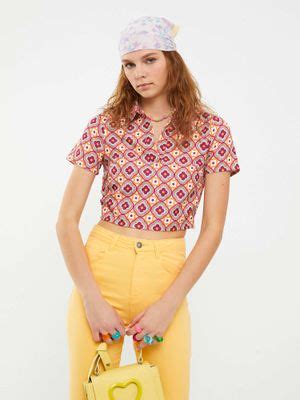 Buy LC WAIKIKI Women Floral Multicolor Crop Top Online