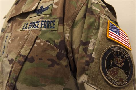 Space Force Uniforms and Ranks 的图像结果