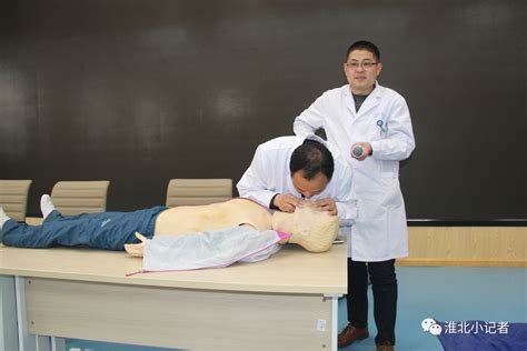 县第一实验学校小记者变身“小小急救员”