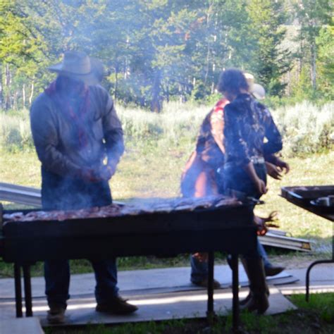 CASTAGNO OUTFITTERS CHUCKWAGON DINNER (2026) All You Need to Know ...