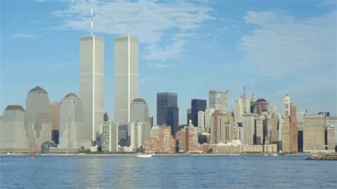 纽约世贸大厦是怎么倒塌的，究竟是飞机撞击，还是定向爆破？