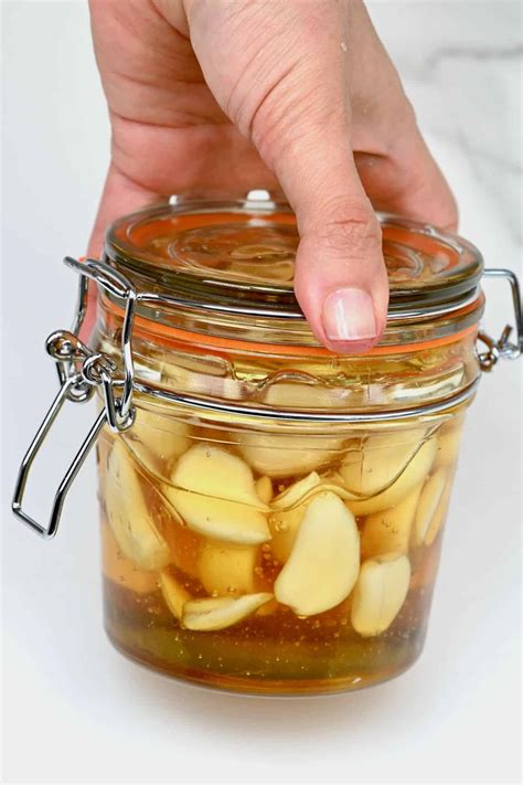How to Make Fermented Garlic Honey - Alphafoodie
