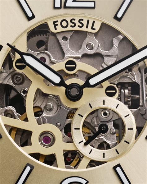 Fossil India | ART OF AUTOMATICS Hand-assembled parts. Precision ...