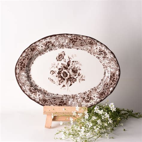 Divine Brown Oval Platter – Cavalry Lane