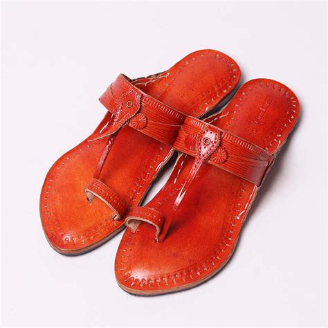 Kurundwadi Kapshi Kolhapuri – Women’s Handmade Leather Chappal – Kalapuri