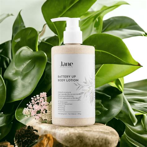 Sữa Dưỡng Thể Dưỡng Ẩm Sáng Da Jane Battery Up Body Lotion 250g