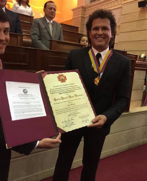 Carlos Vives fue condecorado por el Congreso de Colombia - TSM Noticias