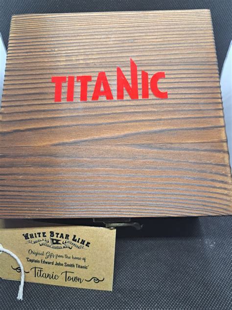 RMS TITANIC White Star Etched Wine Glasses X2 Pair Direct From the Home of Captain Smith Hand ...