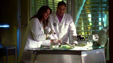 Watch CSI: Miami Season 7 Episode 5: Bomshell - Paramount+