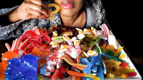 Eating Candy 的图像结果