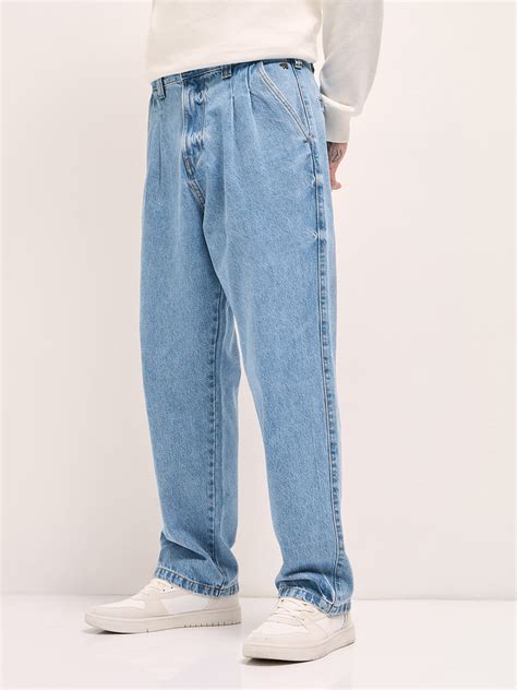 Men Classic Wide-Leg Denim Jeans – FYVA