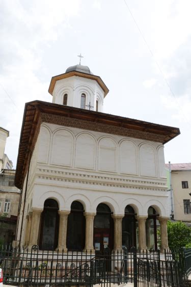 Biserica Doamnei, unul dintre frumoasele monumente ascunse din centrul ...
