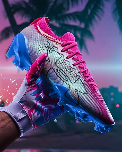 https://underarmour.scene7.com/is/image/Underarmour/SS26_Q1_FTBL_BeachBlitz_Disruptor_1600x2000?bgc=f0f0f0&hei=1000&op_usm=1.75%2C0.3%2C2%2C0&qlt=85&rp=standard-0pad%7Cpdp&wid=800