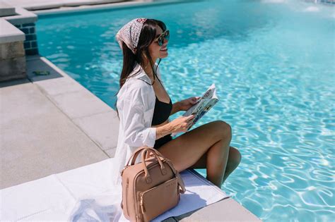 Pool Cleaning Tips Bikini 的图像结果