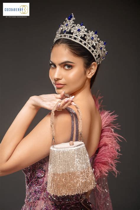 Ozel | Designer Bags, Pearl Jewellery, Waist Belts