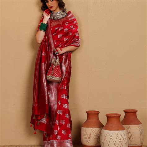 WOVEN RED KATAN SILK SAREE – Ikkat Door